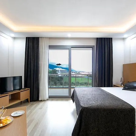 Gumus Thermal Suites Aparthotel Davutlar